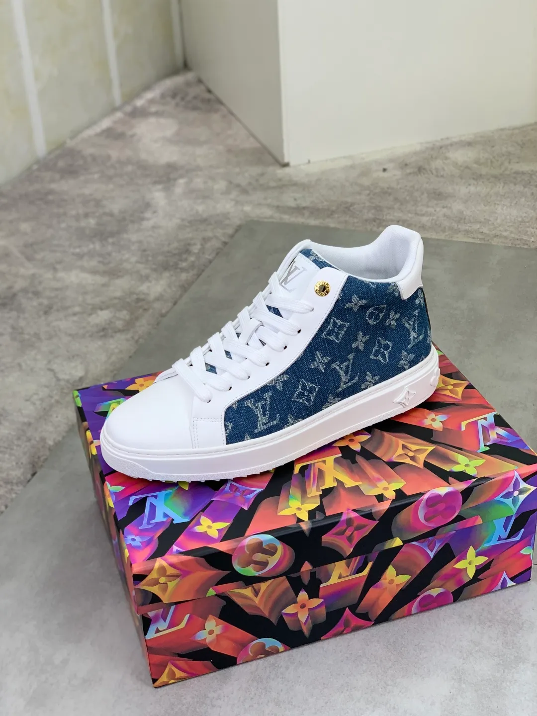 Men's men's shoes 💰P560💰[New model]🆘High-quality cowhide [Louis Vuitton]LV official website latest model🎁casual fashion high-top men's shoes👟hot style💥simple and elegant style, exclusive for trendy men. Unique official website latest brand elements👑original decoration, fashionable and generous, the fabric is made of original denim➕comfortable and breathable mesh lining➕cow leather feet ✅The official website specifies wear-resistant casual outsole, the classic model is taken in real life🎬Color: 4️⃣colors available😍Number of codes: 38-44 Full set of packaging